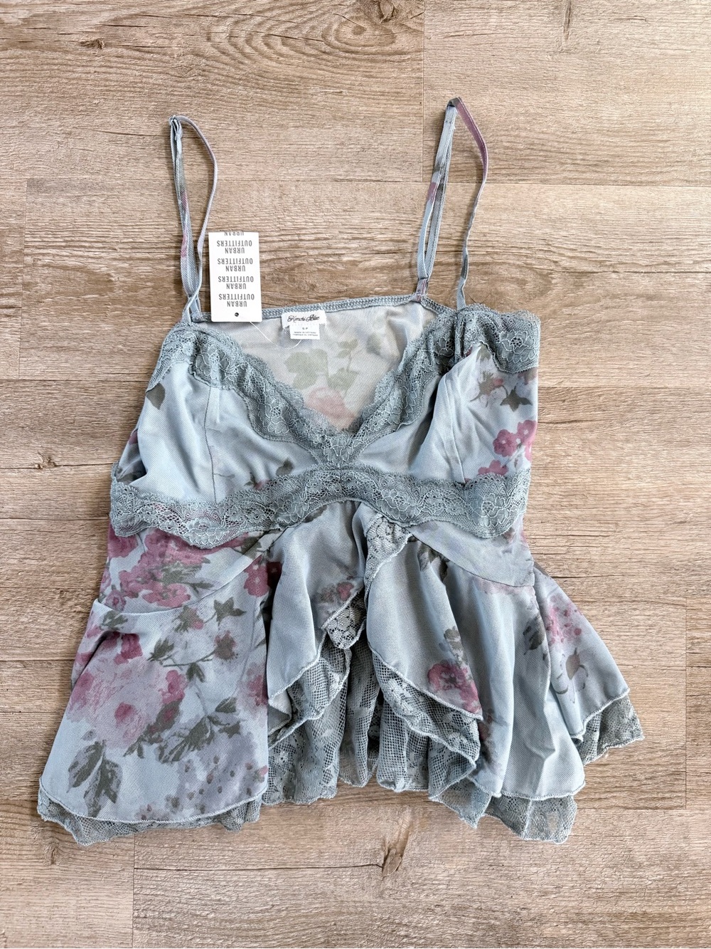 Kimchi Blue Ella Flyaway Ruffle Lace Trim Cami
